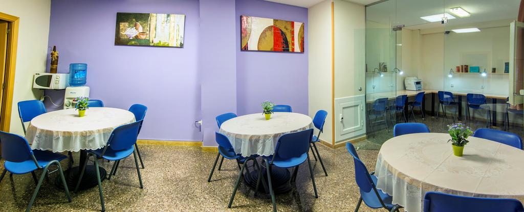 Residencia Sants Barcelona Exterior foto