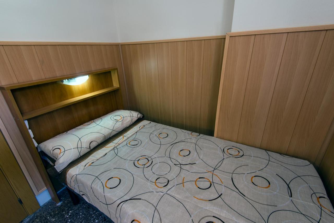 Residencia Sants Barcelona Quarto foto