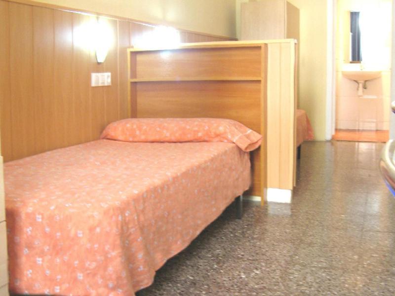 Residencia Sants Barcelona Quarto foto